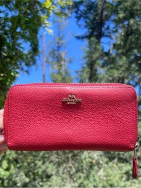 COACH Long Zip-Around Wallet Pebble Leather RED with Gold Hardware AUTHENTIC